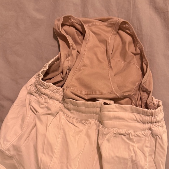 Lulu lemon running shorts - Picture 6 of 6